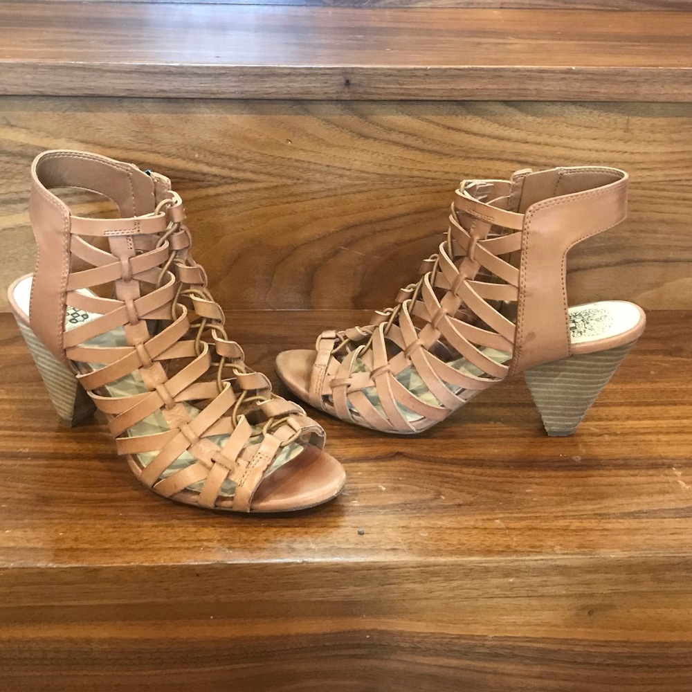 Vince Camuto size 7